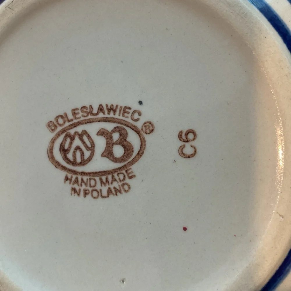 Boleslawiec ceramic serving bowl C 6. Hand made in Poland